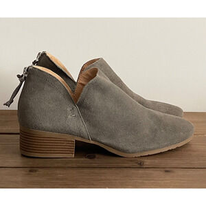 Kenneth Cole Reaction Women's Side Skip Ankle Booties Size 11 Gray Suede